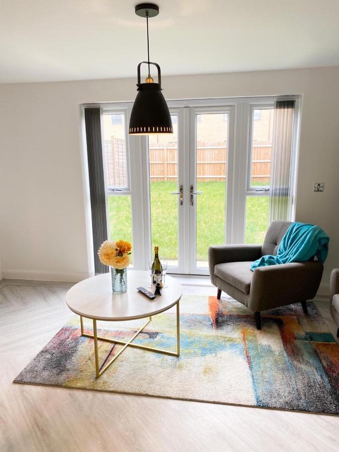 Tudors Esuites 3 Bed House Garden & Netflix Birmingham Exterior photo
